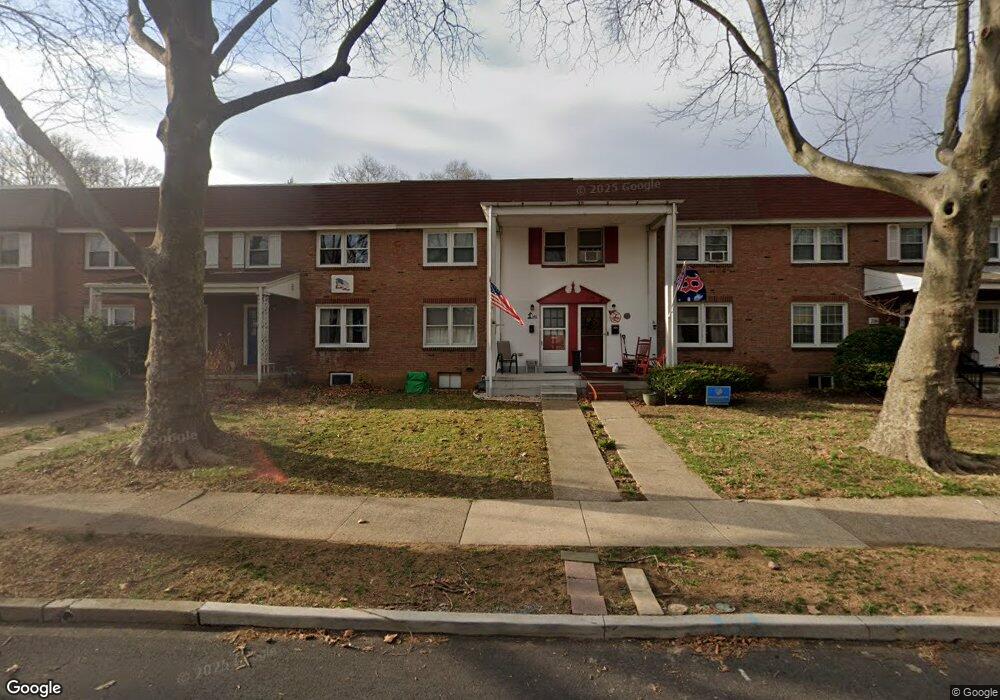 240 Sycamore Rd, Reading, PA 19611 - photo 1