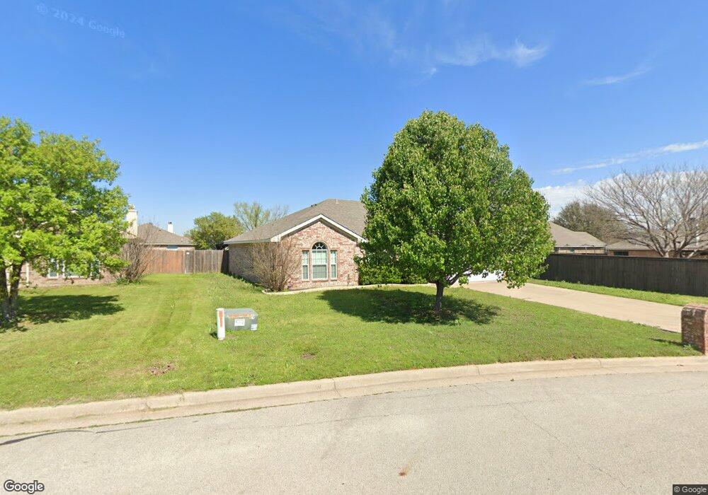 305 Wintergreen Ct, Weatherford, TX 76085 - photo 1