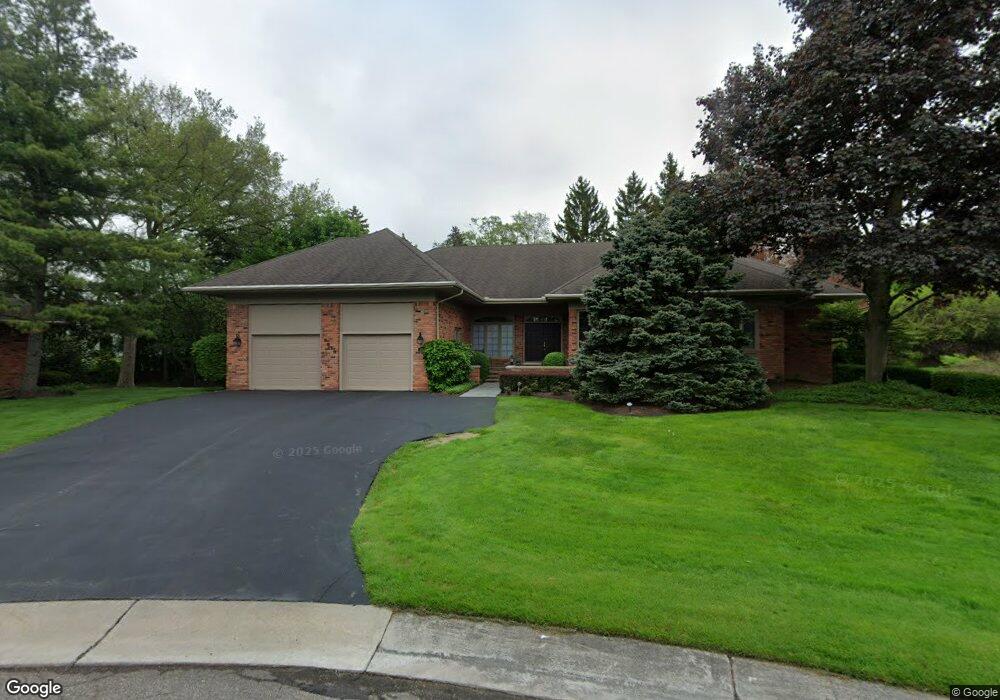 3613 York Ct, Bloomfield Hills, MI 48301 - photo 1