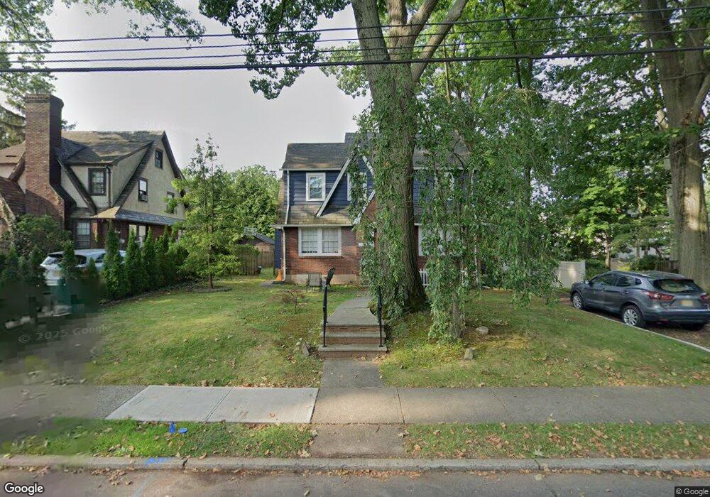 374 Briarcliff Rd, Teaneck, NJ 07666 - photo 1