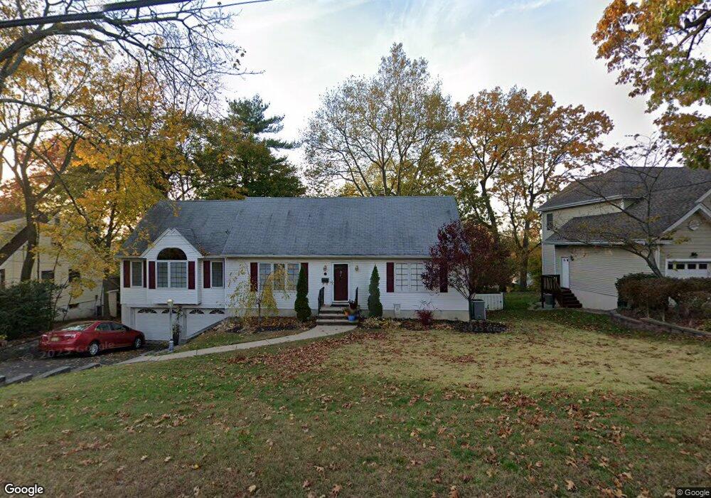 283 Gorden Dr, Paramus, NJ 07652 - photo 1