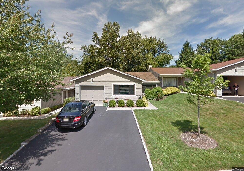 44 Glenview Dr unit 44, West Orange, NJ 07052 - photo 1