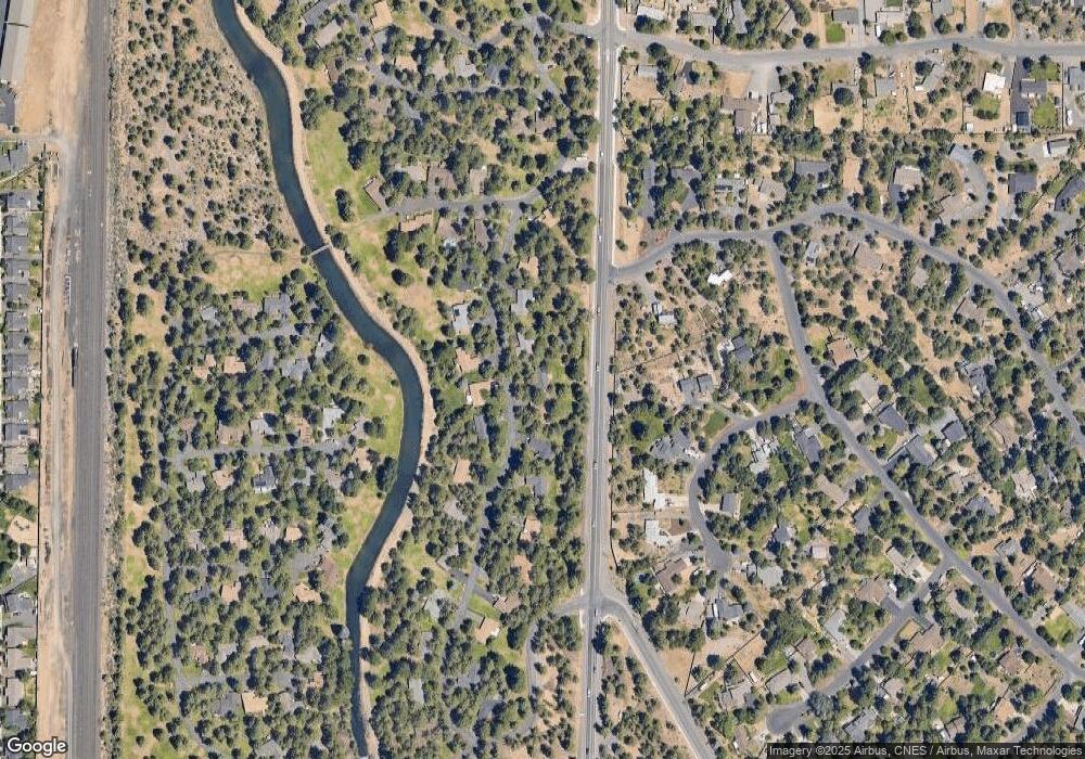 61350 Robin Hood Ln, Bend, OR 97702 - photo 1