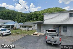 7 April Ave, Davin, WV 25617