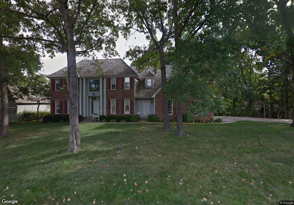 7617 Oakview Ln, Shawnee, KS 66216 - photo 1