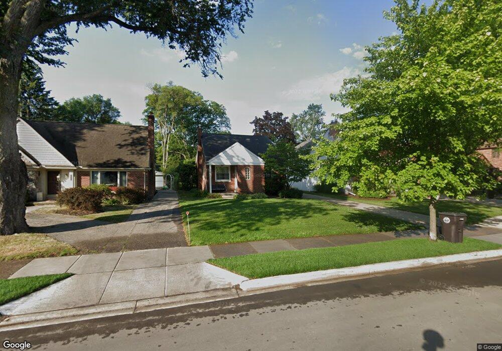 349 Kerby Rd, Grosse Pointe Farms, MI 48236 - photo 1