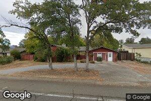 1350 Mistletoe Ln, Redding, CA 96002