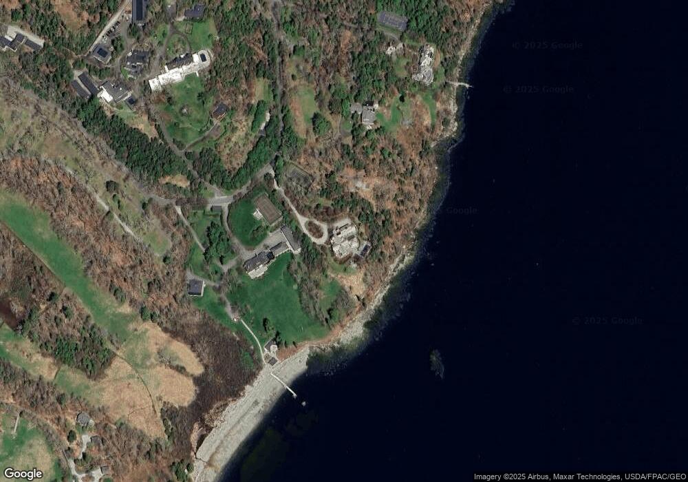 260 Bayview St, Camden, ME 04843 - photo 1