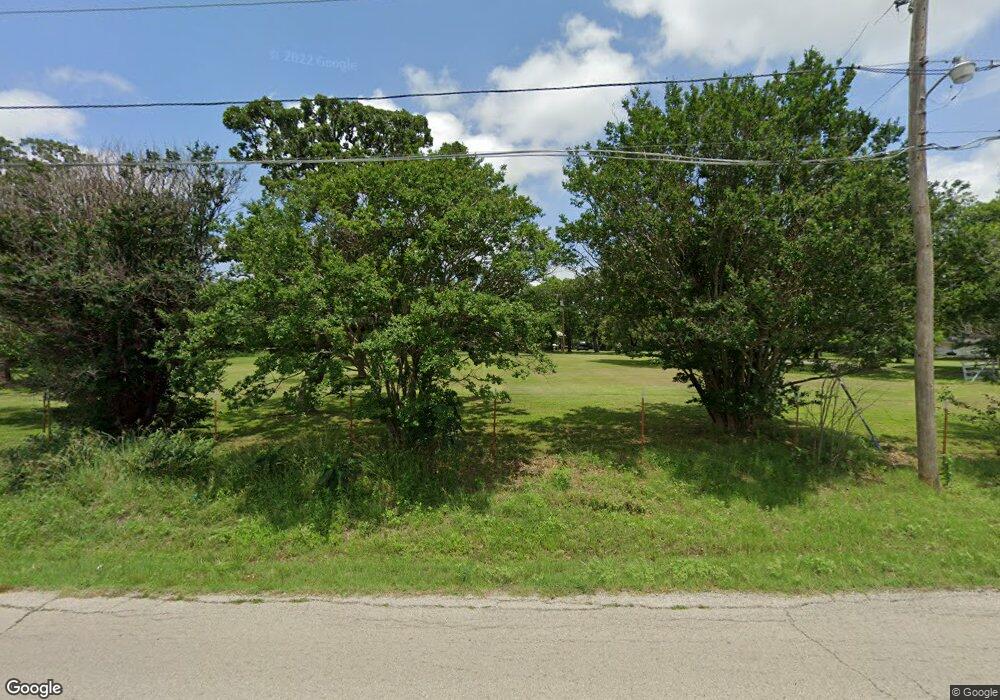 2127 3rd Ave NE, Ardmore, OK 73401 - photo 1