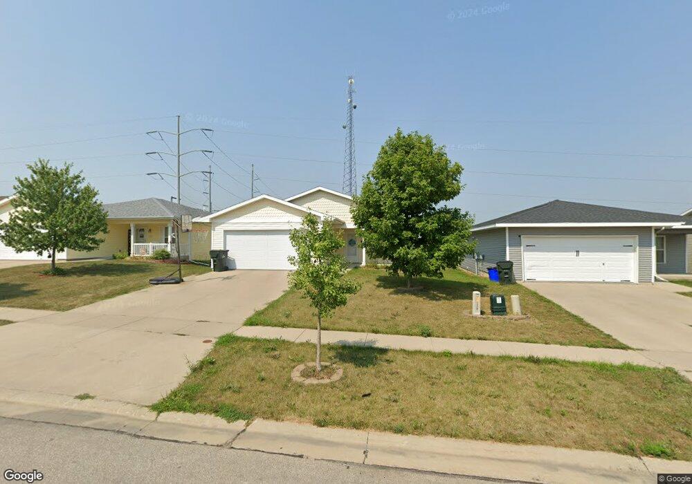 509 Moose Dr NW, Cedar Rapids, IA 52405 - photo 1