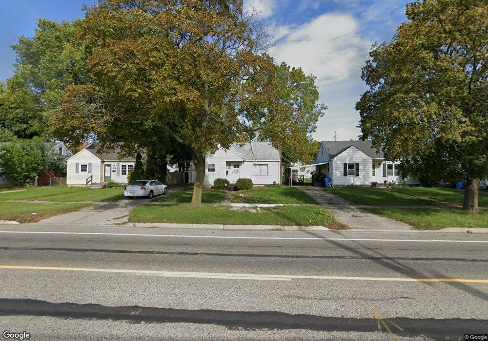 1528 W Mount Hope Ave, Lansing, MI 48910 - photo 1