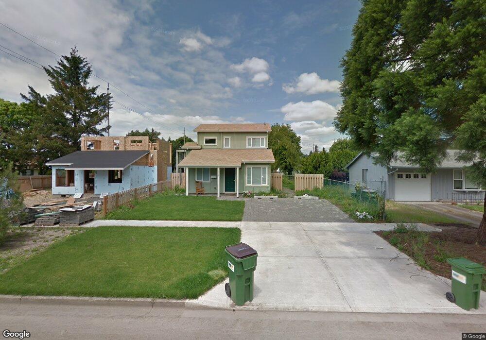 1109 E 6th St, Newberg, OR 97132 - photo 1