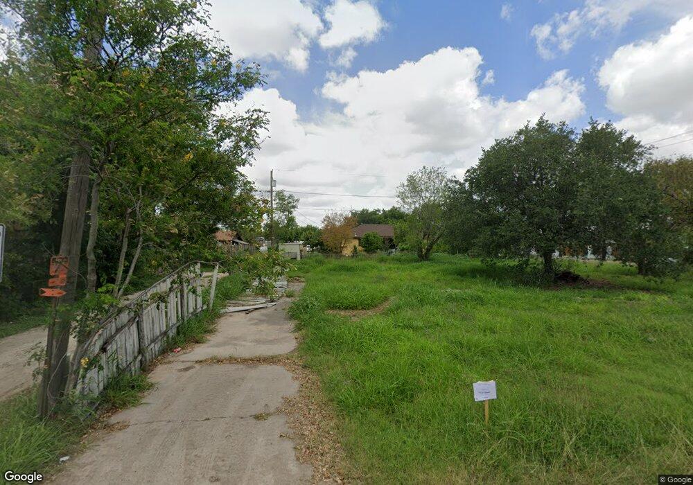 925 N Dogwood St, Pharr, TX 78577 - photo 1