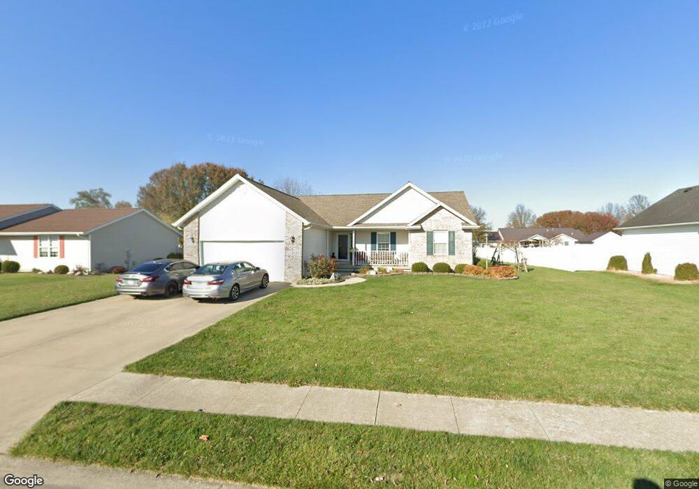 108 E Mount Vernon Ave, Effingham, IL 62401 - photo 1