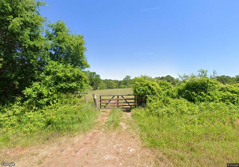 1819 Rock Pillar Rd, Carnesville, GA 30521 - photo 1