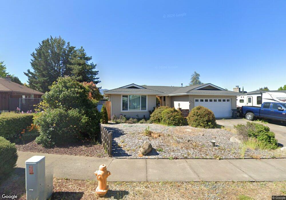 2416 Amaryllis Ave, Medford, OR 97504 - photo 1