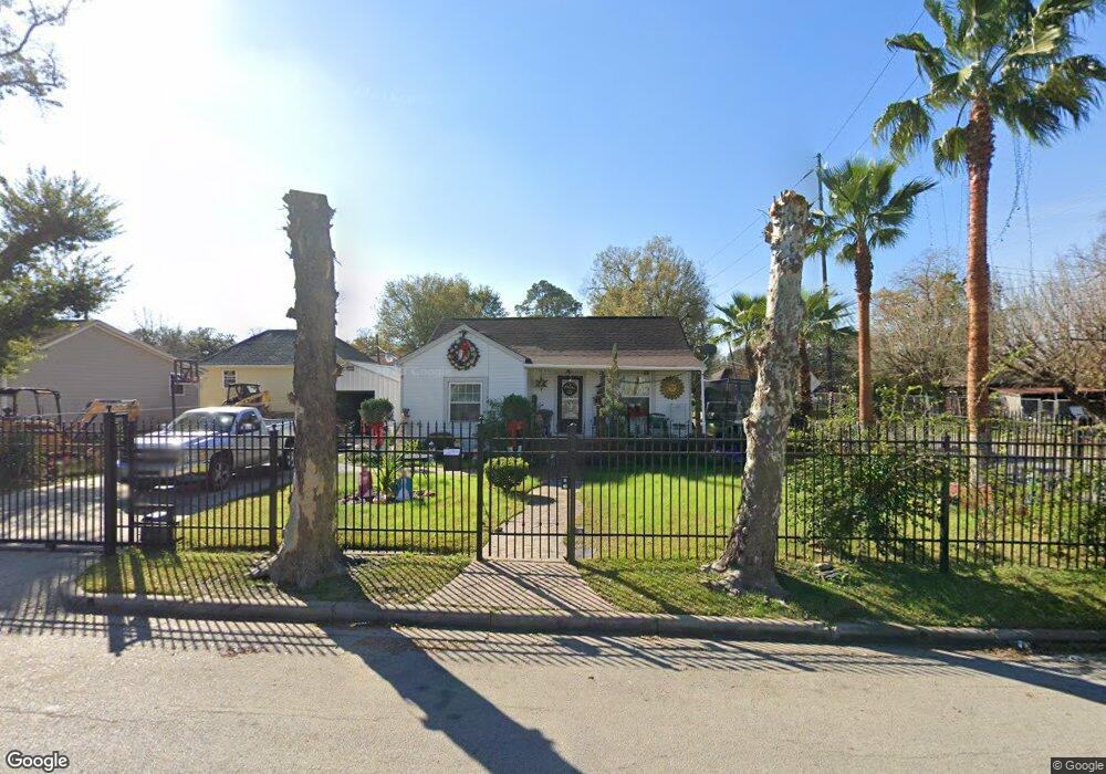 7202 Fairway Dr, Houston, TX 77087 - photo 1