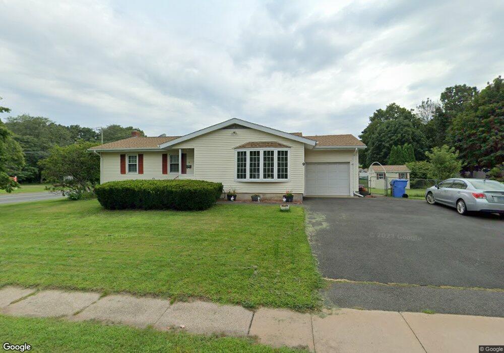 9 Cushman Dr, Manchester, CT 06042 - photo 1