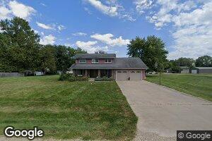102 N Woodstock St, Avon, IL 61415