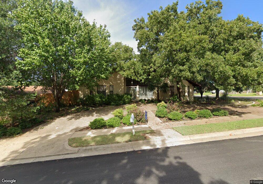 333 Eagle Dr, Bedford, TX 76021 - photo 1