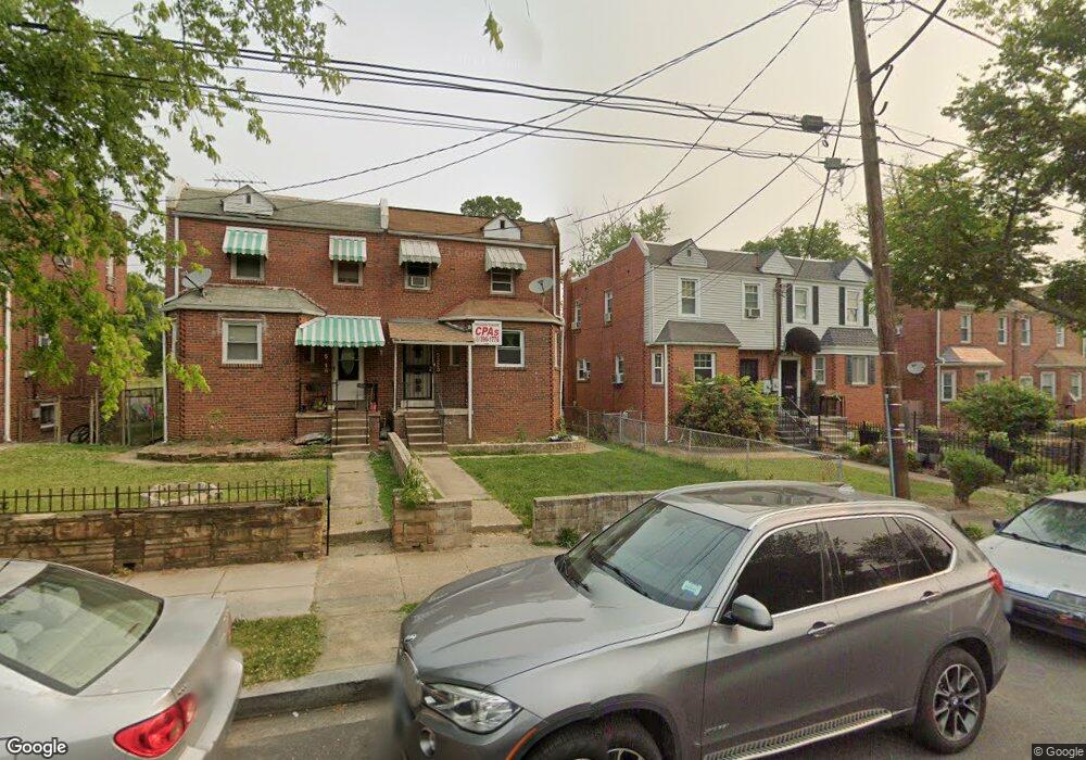 5320 E Capitol St NE unit Cozy Home, Washington, DC 20019 - photo 1