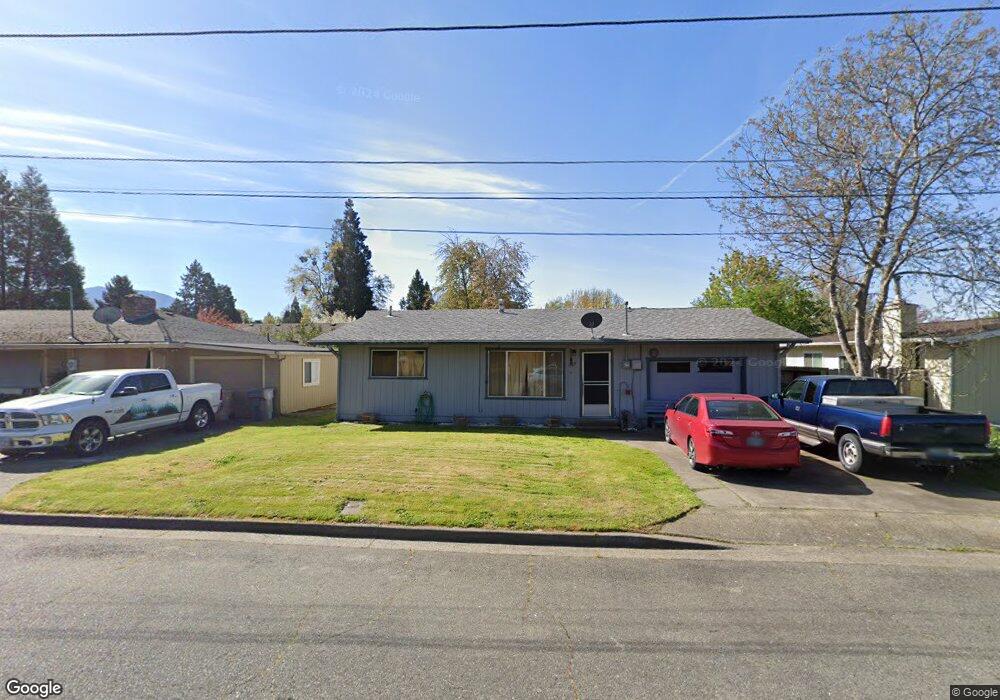 1715 SW K St, Grants Pass, OR 97526 - photo 1