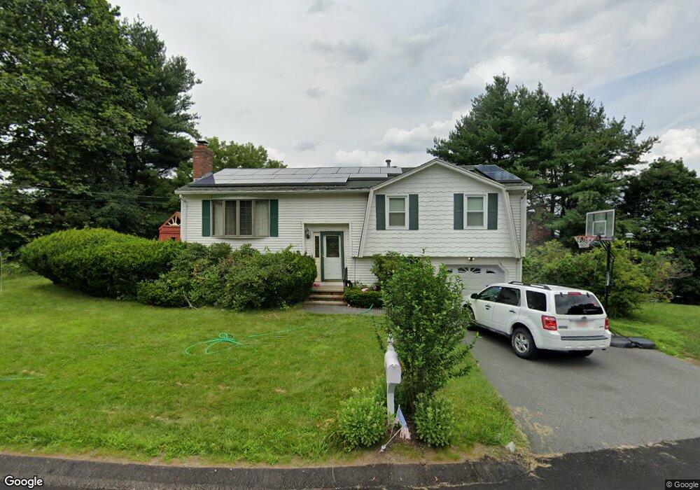 17 Lantern Ln, Methuen, MA 01844 - photo 1