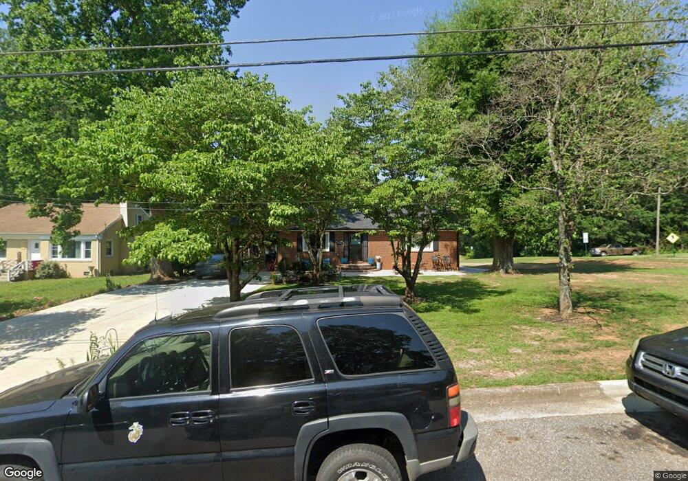 310 E End Ave, Statesville, NC 28677 - photo 1