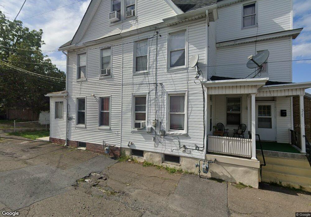 517 W 4th St, Hazleton, PA 18201 - photo 1