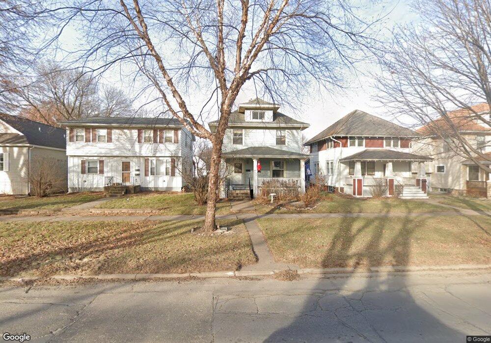 918 F Ave NW, Cedar Rapids, IA 52405 - photo 1