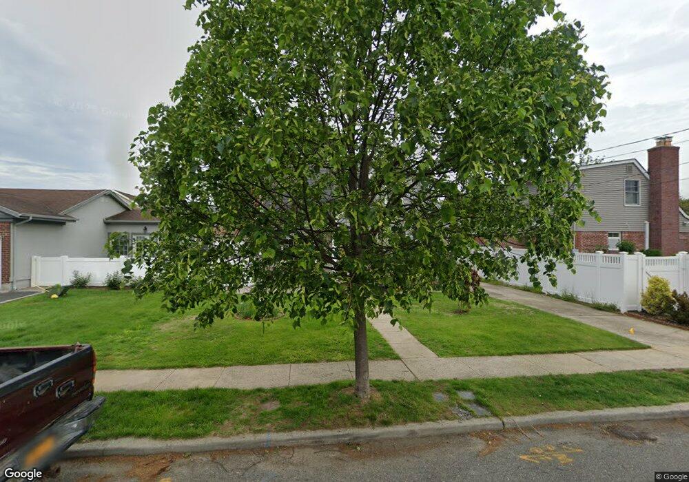 221 Roxbury Rd S, Garden City, NY 11530 - photo 1