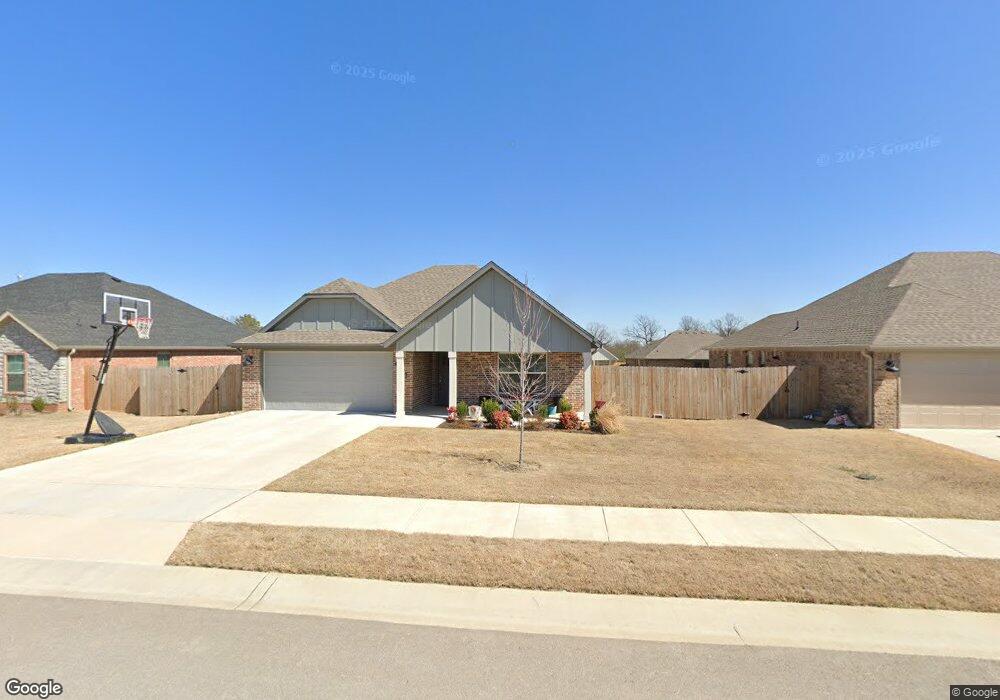 1036 Sugar Pine St, Tontitown, AR 72762 - photo 1