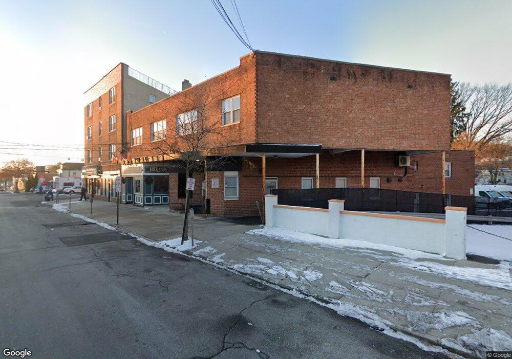 815 Mclean Ave unit 8, Yonkers, NY 10704 - photo 1