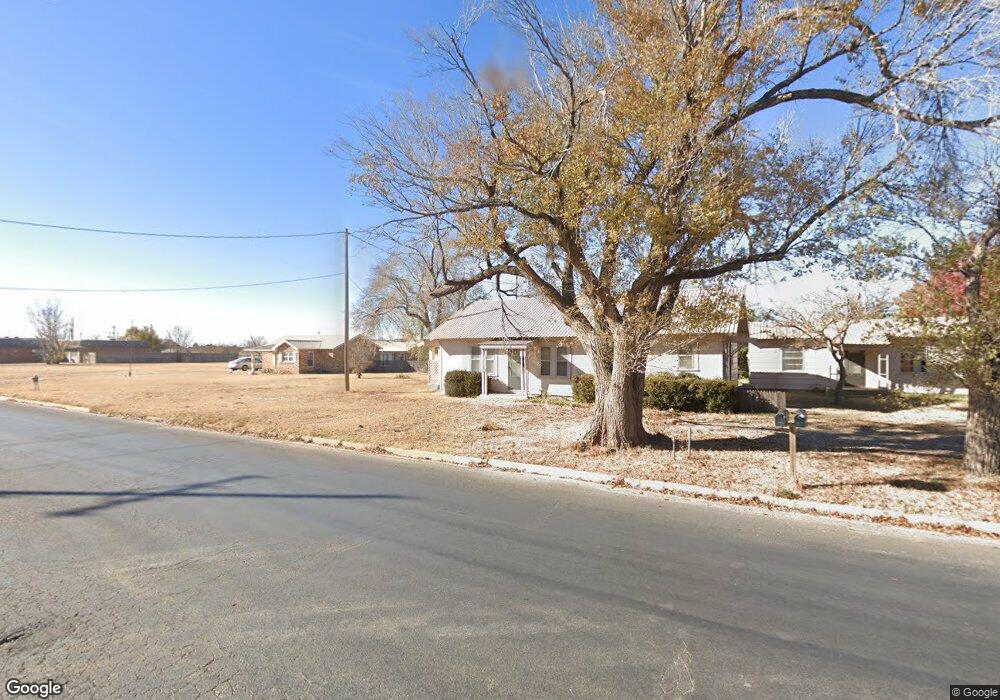 507 Ennis St, Plainview, TX 79072 - photo 1