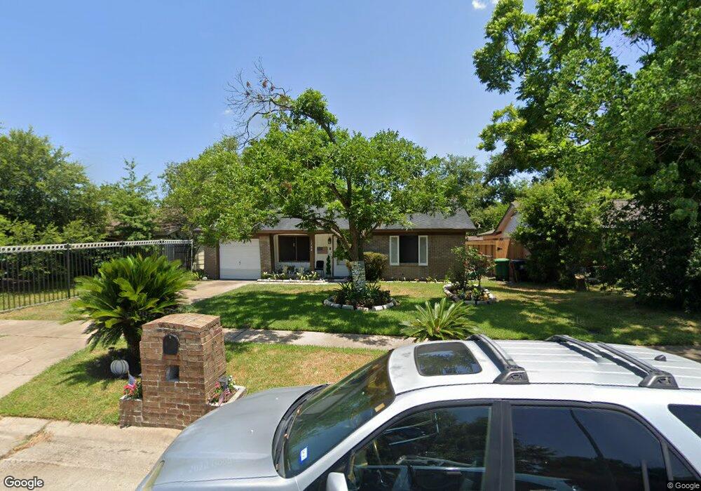 1734 Beaver Bend Rd, Houston, TX 77088 - photo 1