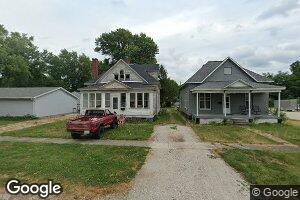 211 S Macon St, Moweaqua, IL 62550