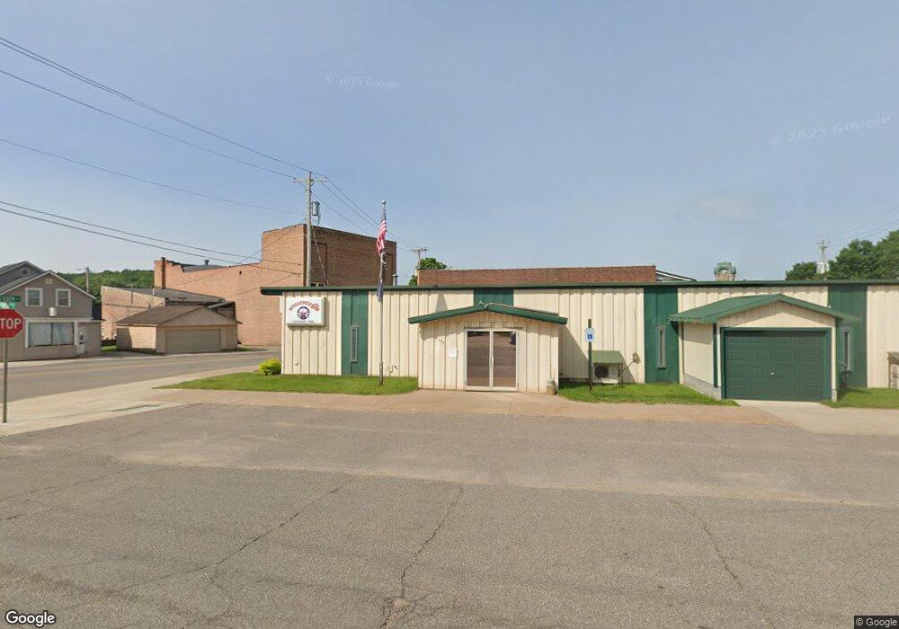 206 Jackson St, Negaunee, MI 49866 - photo 1