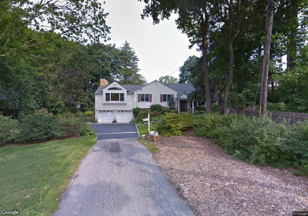 46 Gramatan Rd, Pleasantville, NY 10570 - photo 1