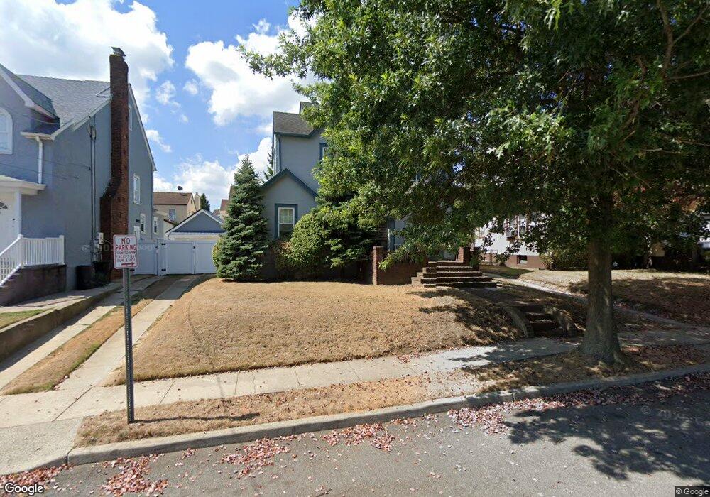 236 Lindberg St, West Hempstead, NY 11552 - photo 1