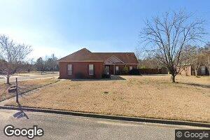 11 Sterling Dr, Elmore, AL 36025