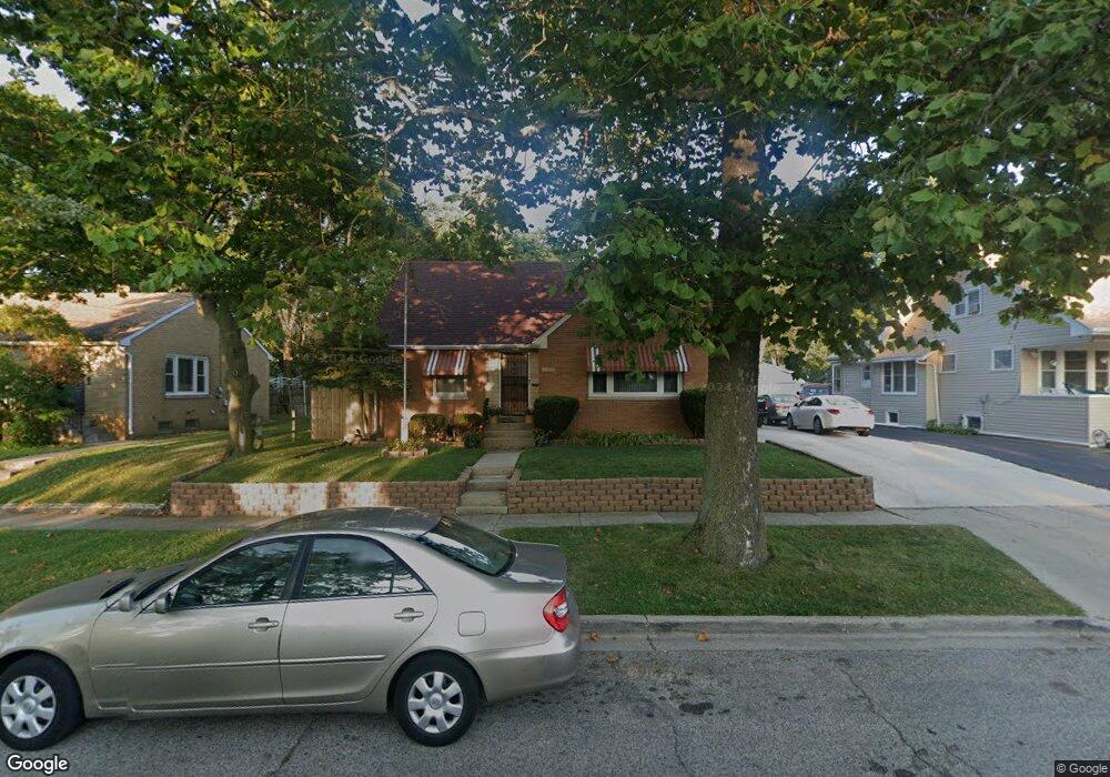 111 S Chapel St, Waukegan, IL 60085 - photo 1