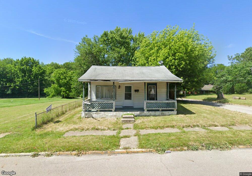 924 E Church St, Xenia, OH 45385 - photo 1