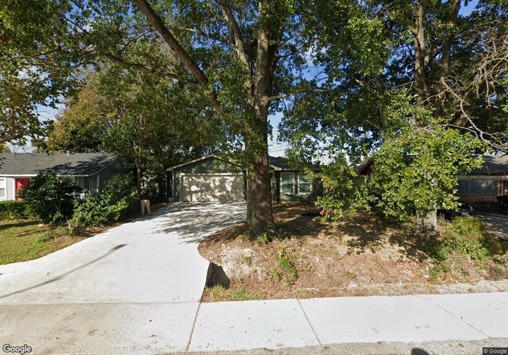 2722 N Stallings Dr, Houston, TX 77088 - photo 1