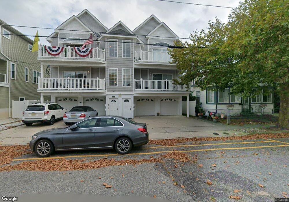 417 W Roberts Ave, Wildwood, NJ 08260 - photo 1