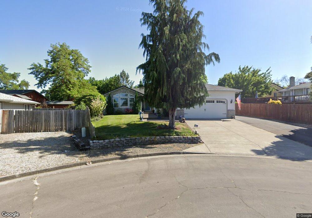 3060 Pineview Ct, Medford, OR 97504 - photo 1