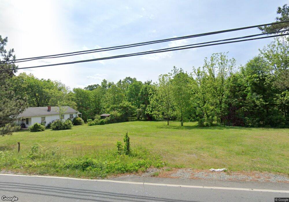 710 E Raleigh St, Siler City, NC 27344 - photo 1