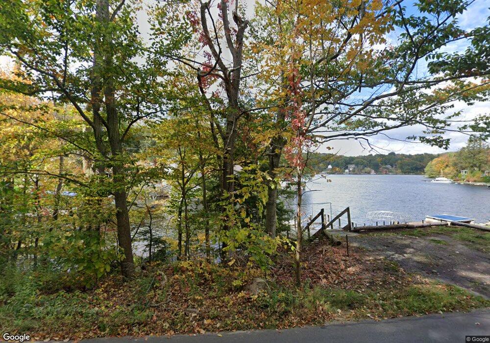 312 E Wakefield Blvd Row 1, Winchester, CT 06098 - photo 1