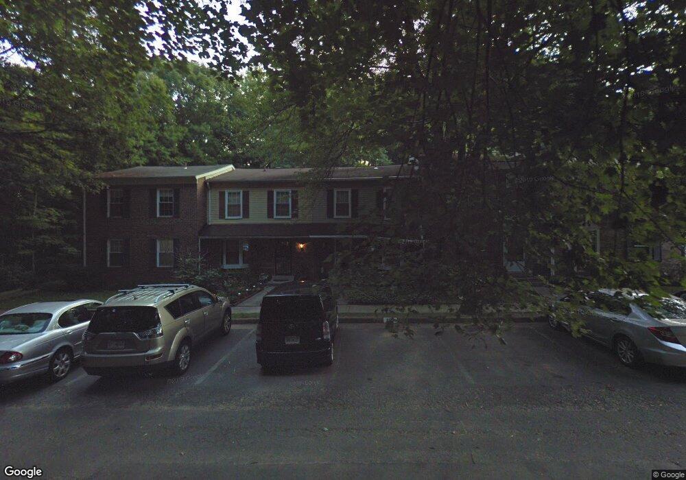 6404 Old Scotts Ct, Springfield, VA 22152 - photo 1