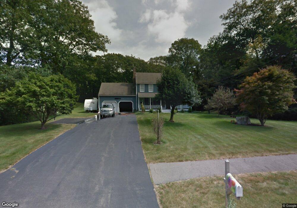 19 Wampanoag Dr, Franklin, MA 02038 - photo 1