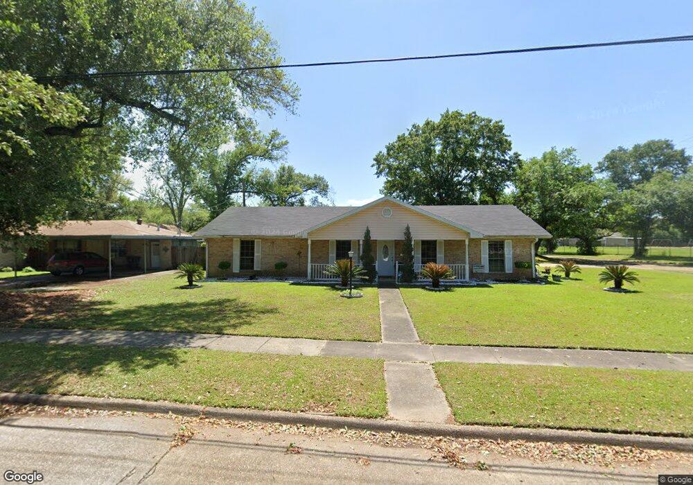 135 Spring St, Lake Charles, LA 70605 - photo 1